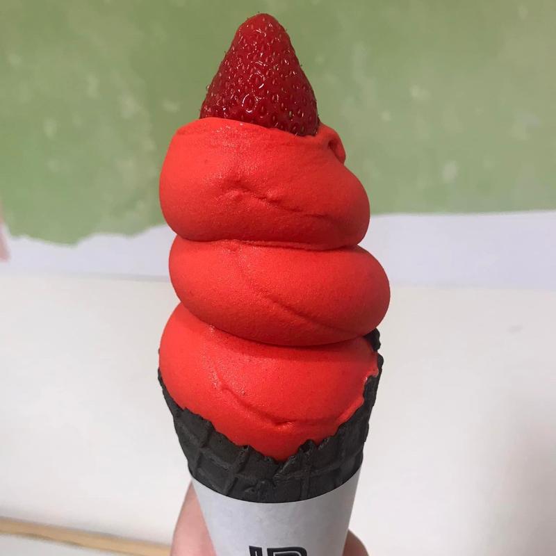 JBソフトクリーム ストロベリー(JB ESPRESSO MORIHICO. サイクルロード)