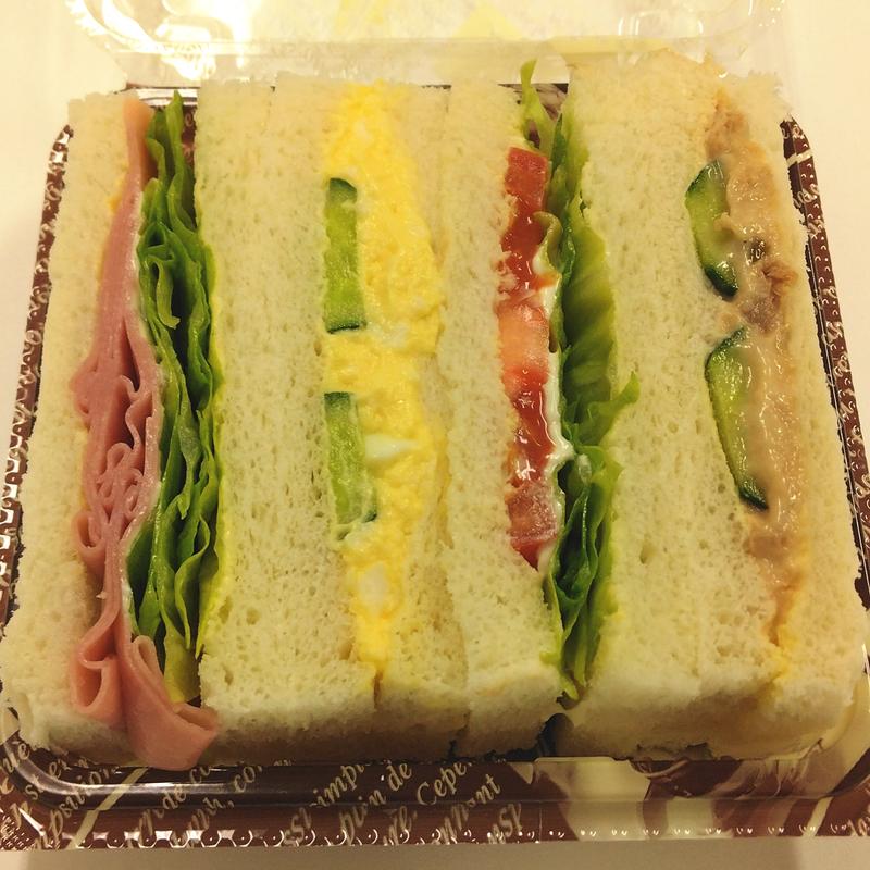 カラフルサンド(VIE DE FRANCE Café 溝の口店)