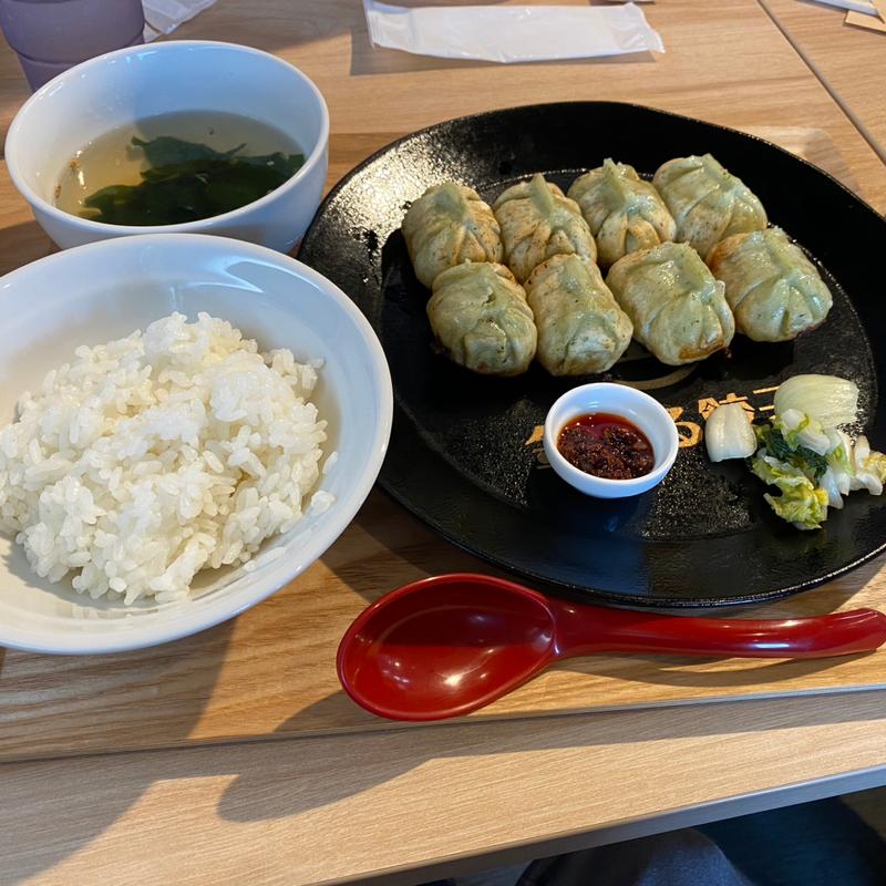 しそまる餃子定食(8個)(金まる餃子)