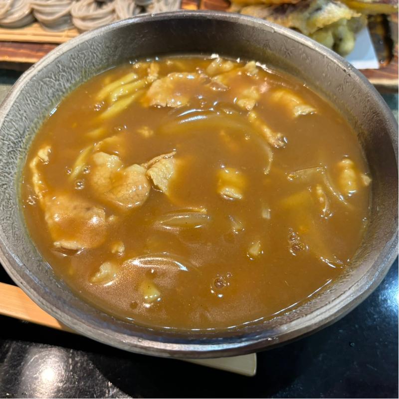 カレーうどん (越後十日町 小嶋屋 本店 （えちごとおかまち こじまや）)