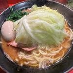 ラーメン中キャベツ　海苔別皿(横浜ラーメン斎藤家)