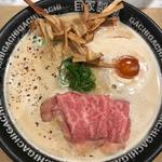 白トリュフ香る和牛ローストビーフの鶏白湯ラーメン