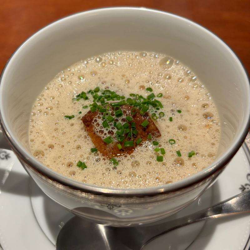 フォアグラのフラン　マッシュルームのカプチーノ(Libertemps)