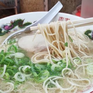 ラーメン(長浜ラーメン 一新)