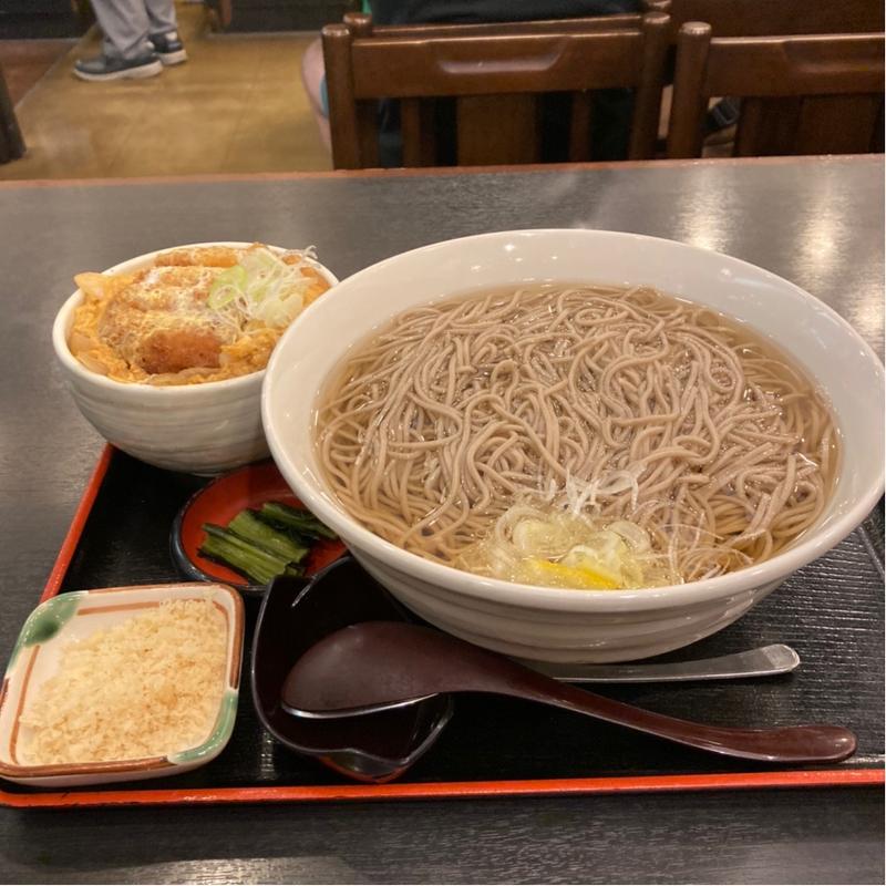 カツ丼定食(大)(おらが蕎麦 町屋サンポップ店)