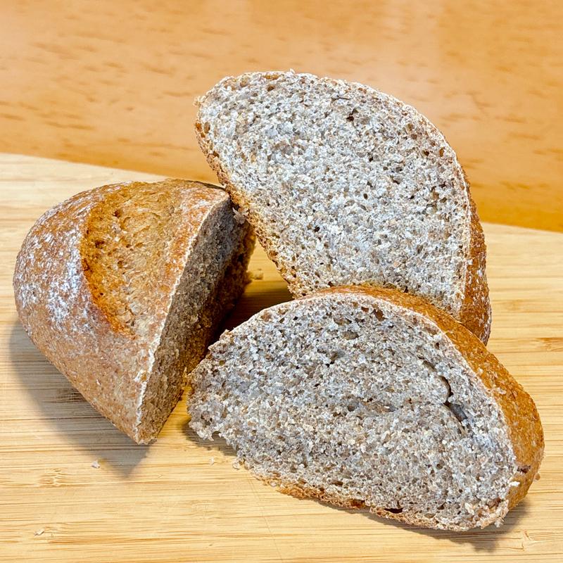 全粒粉100%バゲット(むぎわらい)