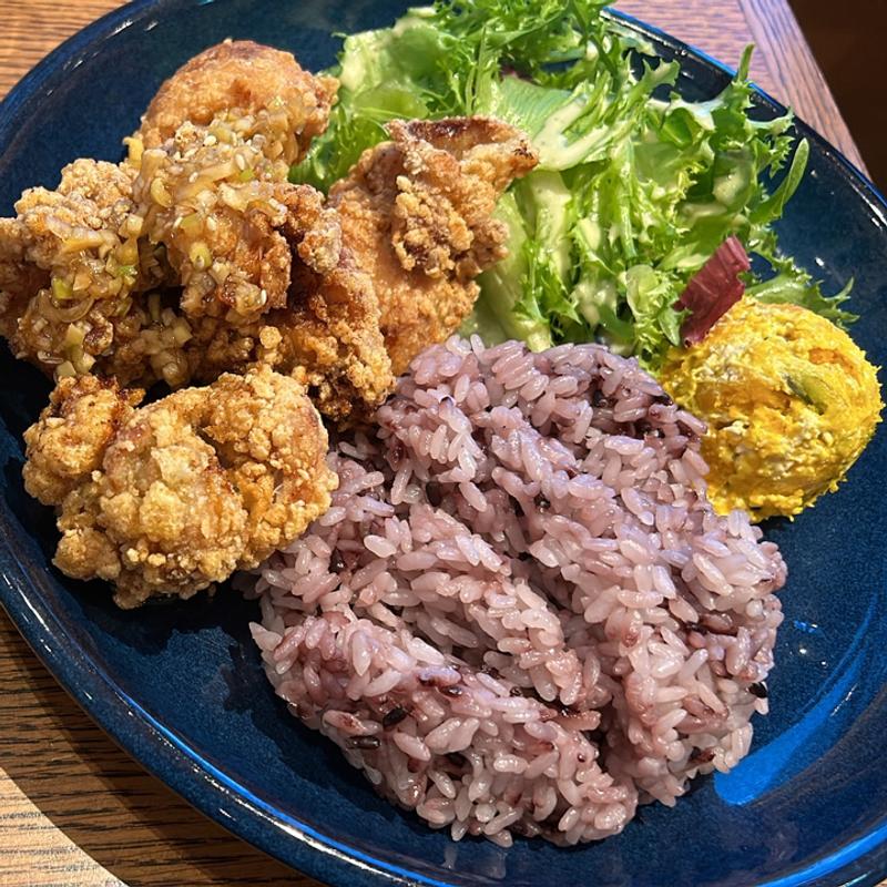 油淋フライドチキンのライスプレート(YURT 大名古屋ビルヂング店)