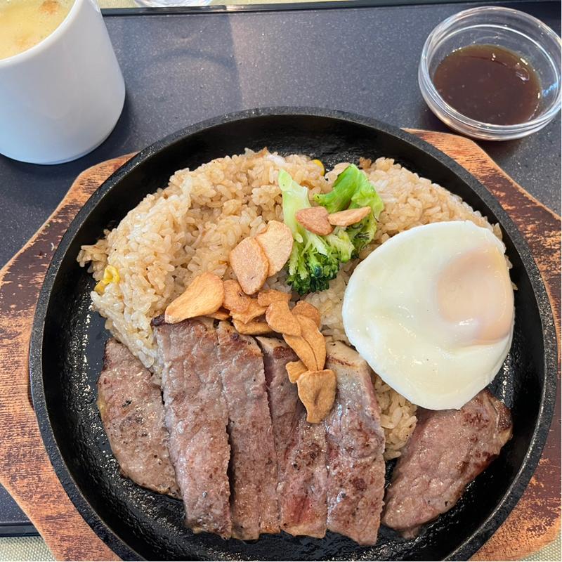鉄板ビーフガーリックライス(松島チサンカントリーレストラン )