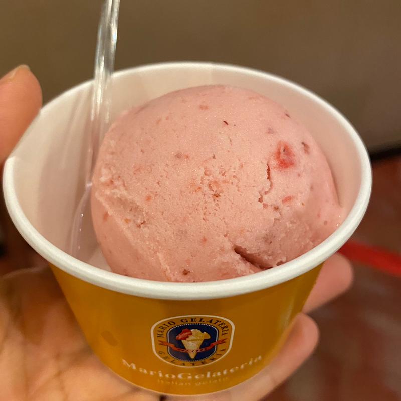 いちごミルクのジェラート(明治座 )