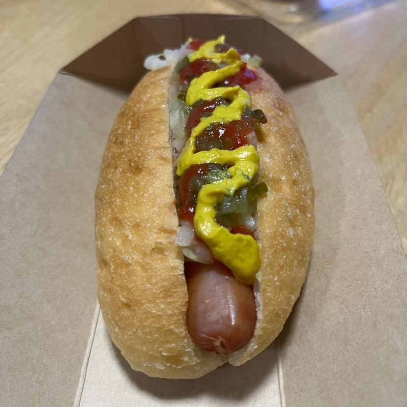 王道ホットドッグ(THE BAKE STORE)