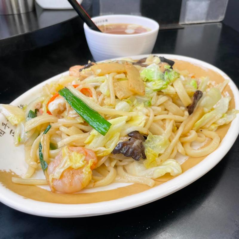 五目やきそば(馬賊 日暮里店)