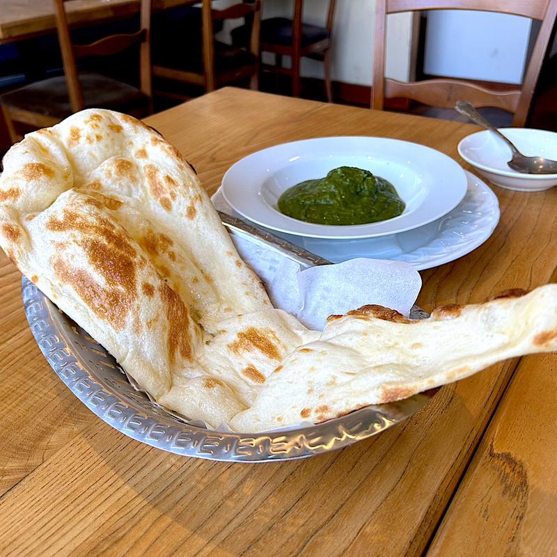 つぼ窯焼きナン(イオンヤ （INONIA）)