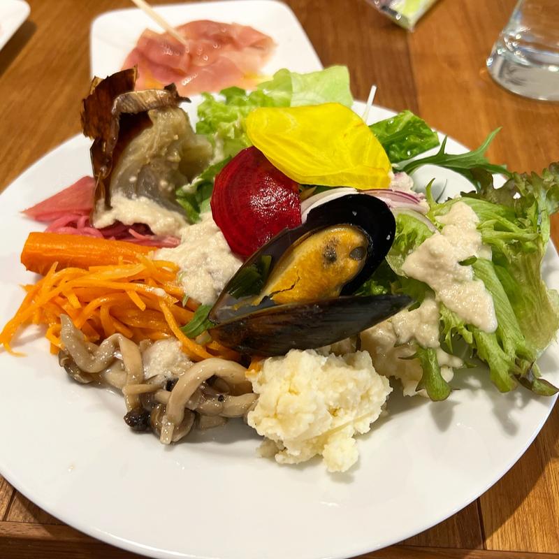 サラダビュッフェランチ(Sobremesa)