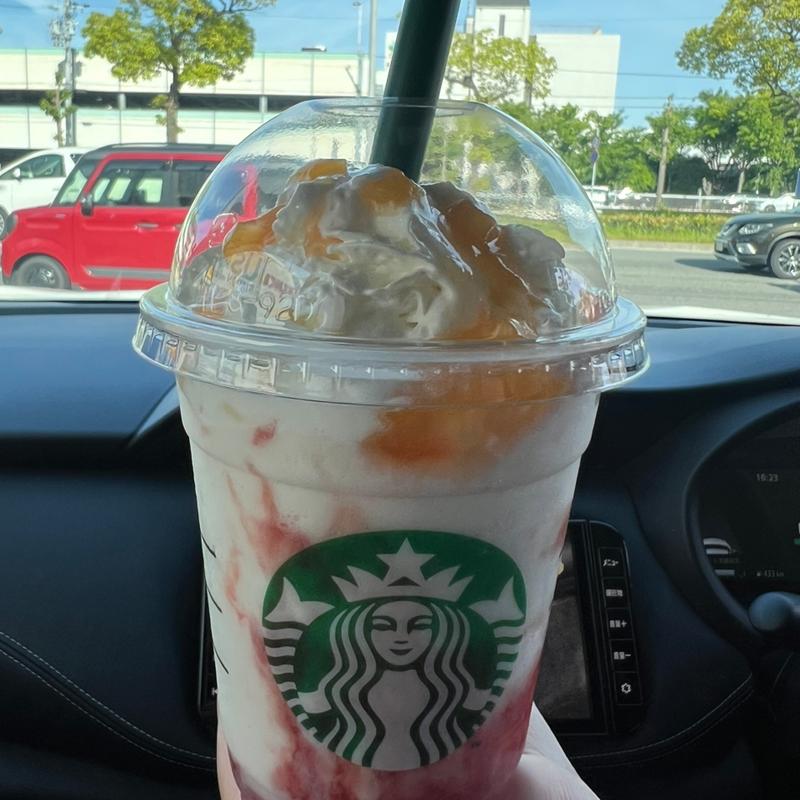 ストロベリーフラペチーノ＋メロン果肉(スターバックスコーヒー 姫路南店)