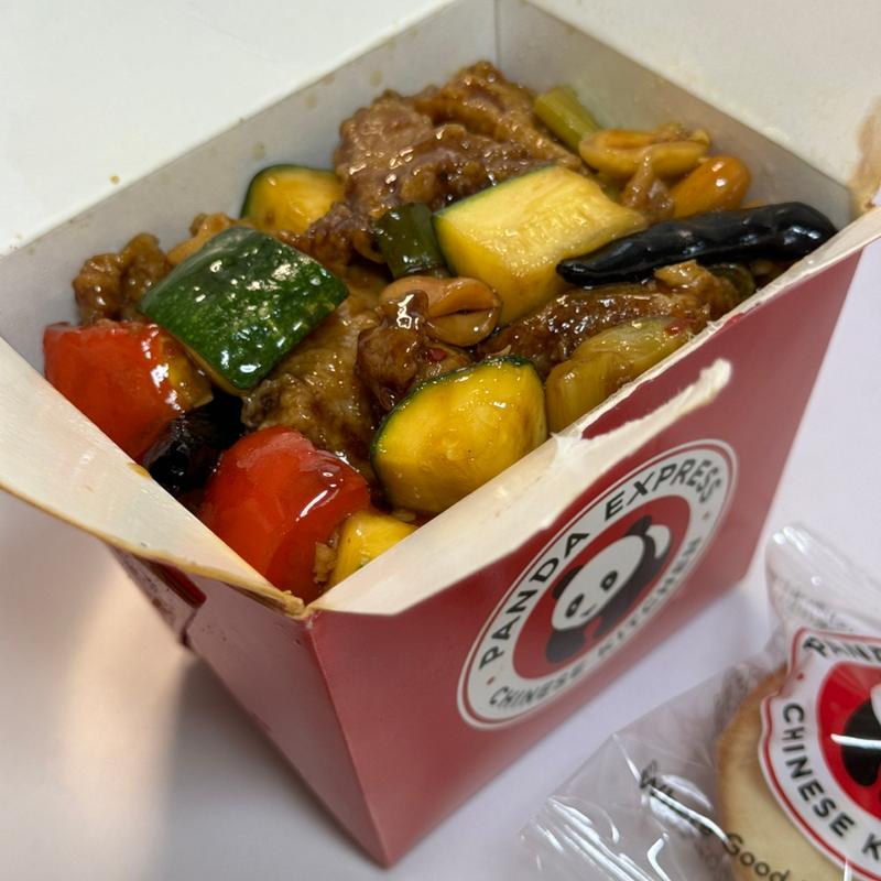 クンパオチキン(PANDA EXPRESS MIYASHITA PARK)