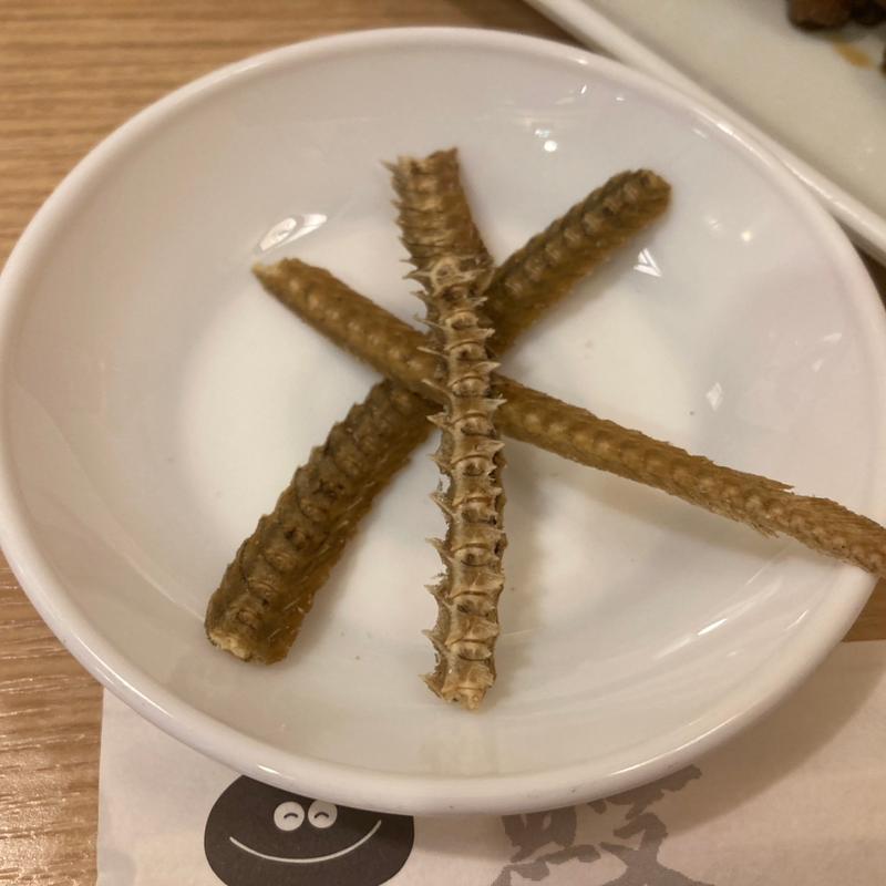 骨せんべい(登亭 銀座店)