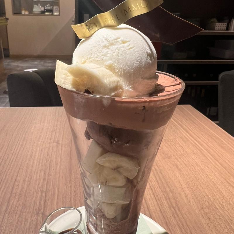 ダムブランシュ(パティスリー＆カフェ デリーモ 東京ミッドタウン日比谷店)