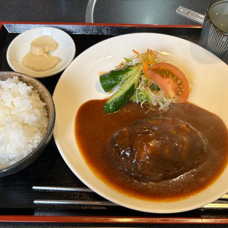 手作り和牛ハンバーグ定食(デミグラスソース)(ばんばん亭)