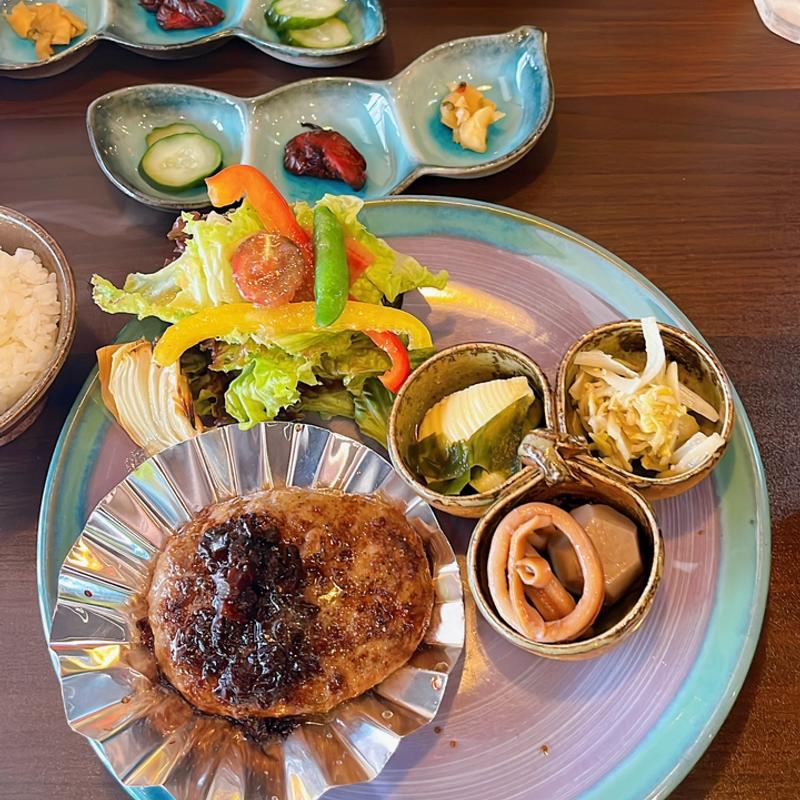 ハンバーグステーキランチ(路地奥Ｇarden168)