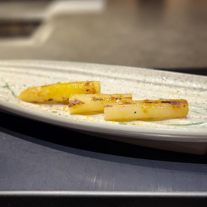 香川県産ホワイトアスパラガス(とらいち)