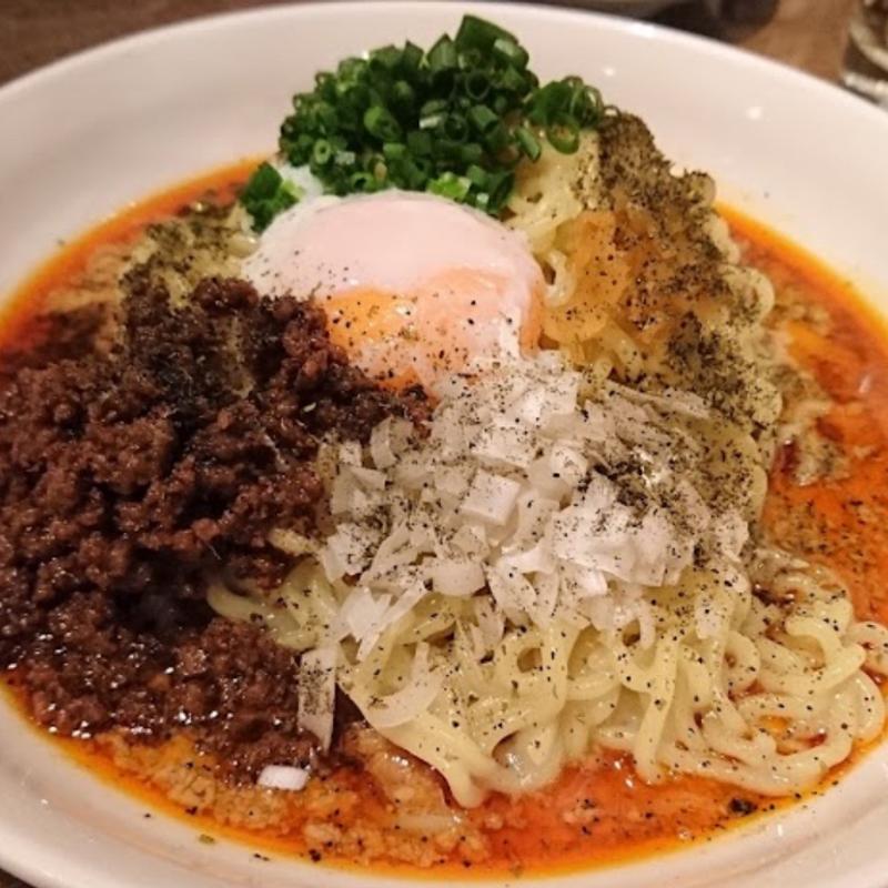 汁なし担々麺(ピース餃子)