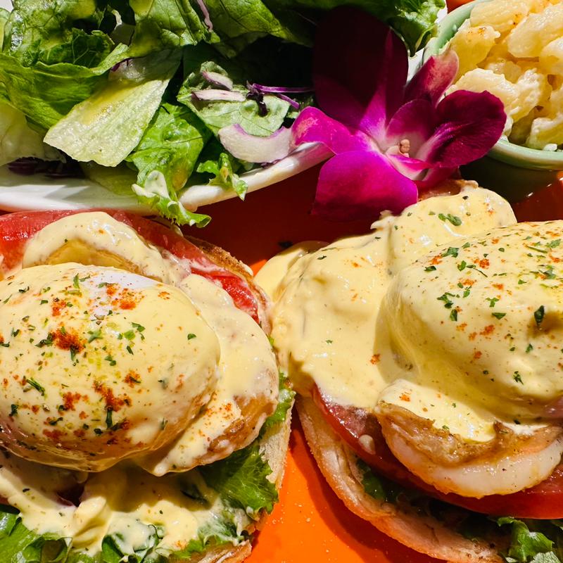 ガーリックシュリンプエッグベネディクト(コナズ珈琲)