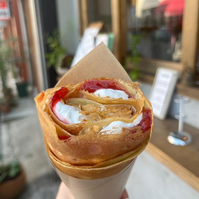 自家製いちごジャムとクリーム(ラップスクレープ （WrapsCrepe）)