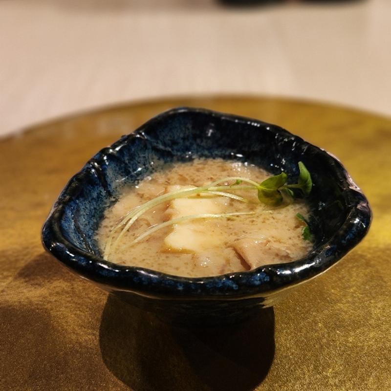 黒毛和牛のどて煮(肉寿司 イタリアンバル 閂 心斎橋店)