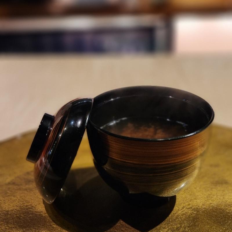 しじみの赤だし(肉寿司 イタリアンバル 閂 心斎橋店)