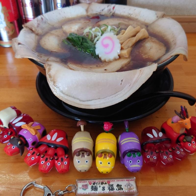 伝 中麺大盛り チャーシューミックス花盛り(ますや本店 台新店 )