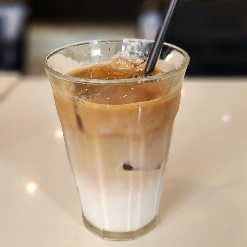 カフェラテ ICE(カフェ 松之助)