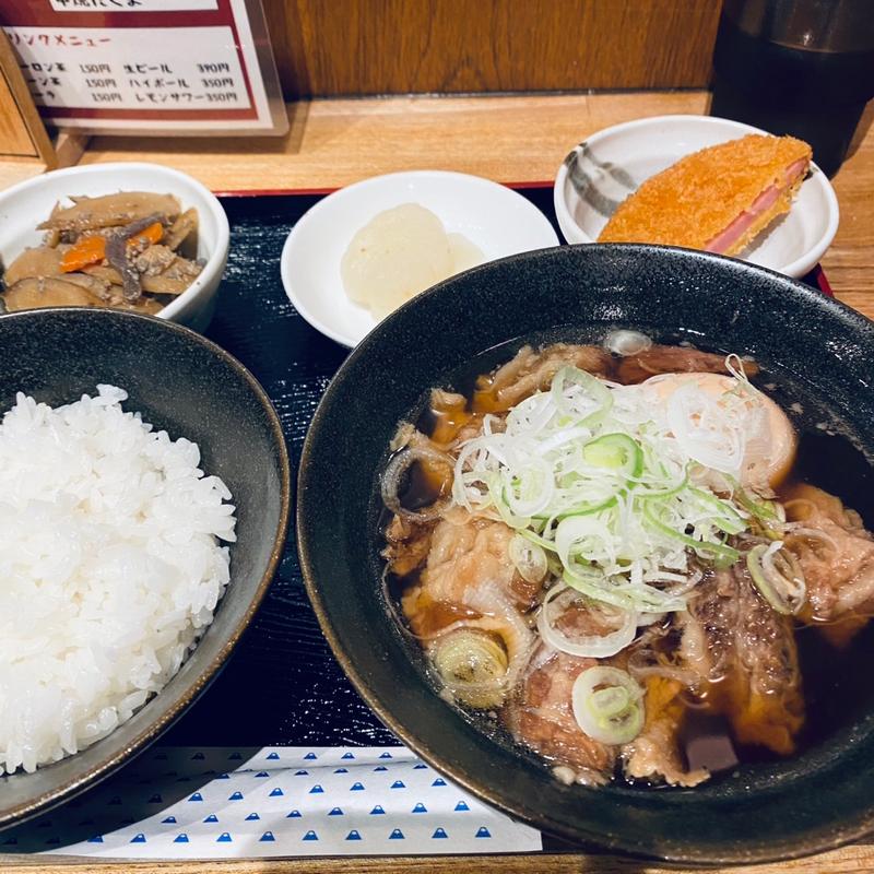 牛すじ定食(串焼 たくま)