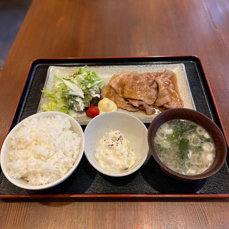 豚肩ロース生姜焼き定食(呑み処大橋)