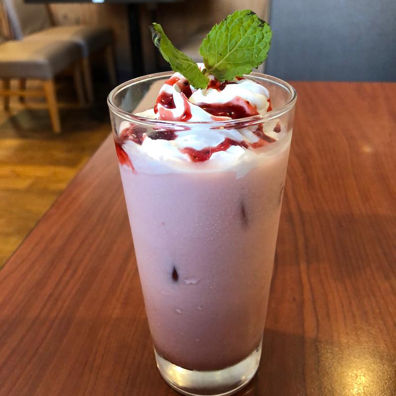 イチゴミルク(グラッチェガーデンズ 練馬土支田店)