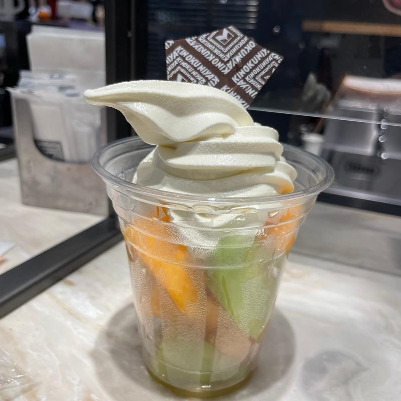 ごろごろメロン&ソフト(グルマンマーケット紀ノ国屋 渋谷スクランブルスクエア店)