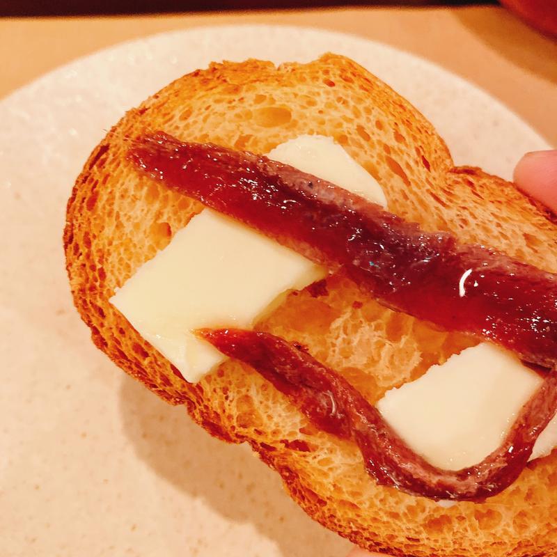 オッチェリバターとアンチョビ(オステリア・トラマンダーレ｜イタリアンレストラン)
