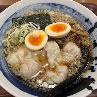醤油雲呑麺+味玉(らーめん直久 新宿西口店)