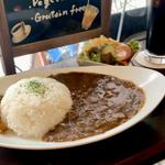 牛すじカレー(カフェ ミエル （cafe miel）)