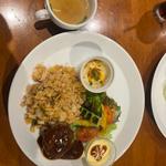 ピラフハンバーグプレート(Restaurant＆Café KURA. （レストランアンドカフェクラドット）)