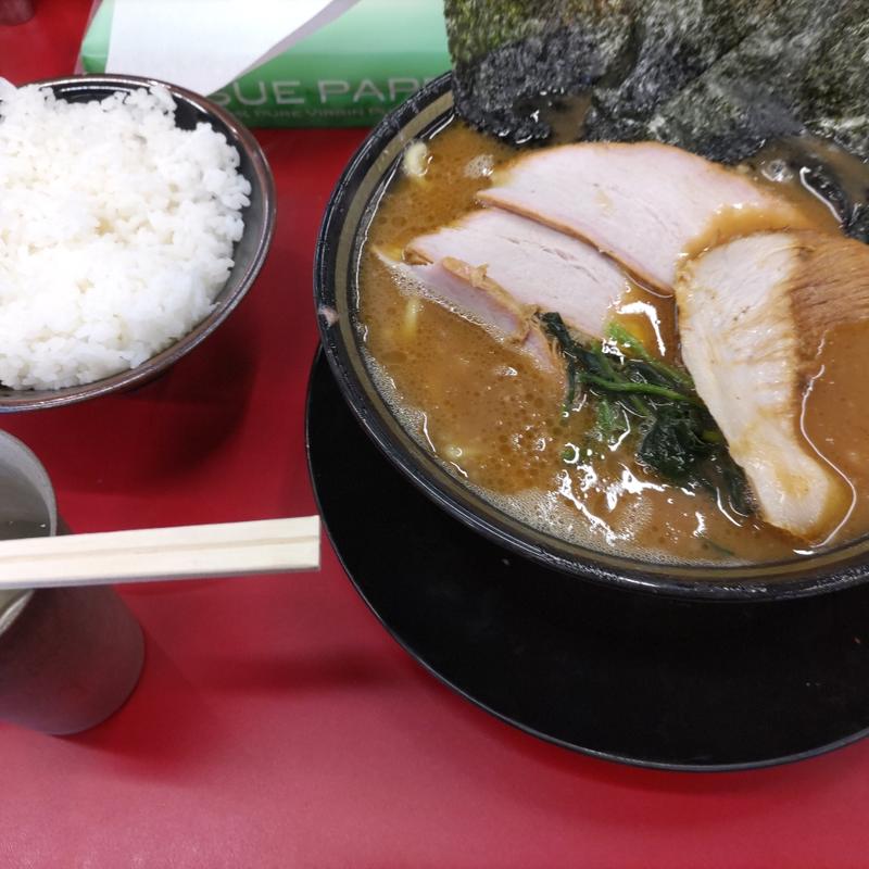 チャーシューメン(王道家直系IEKEI TOKYO)