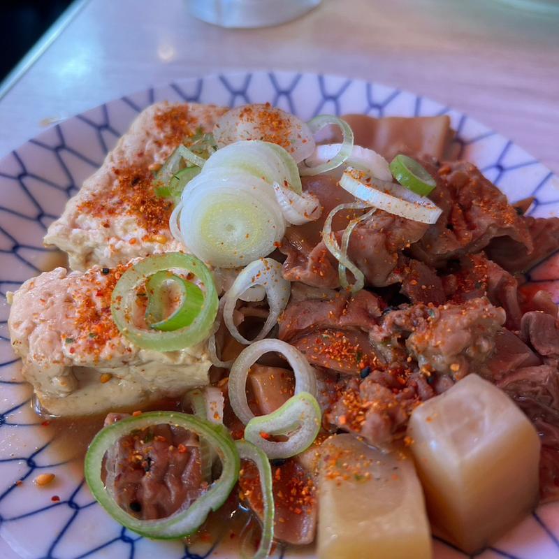 大統領特製煮込み(もつ焼 大統領 支店)