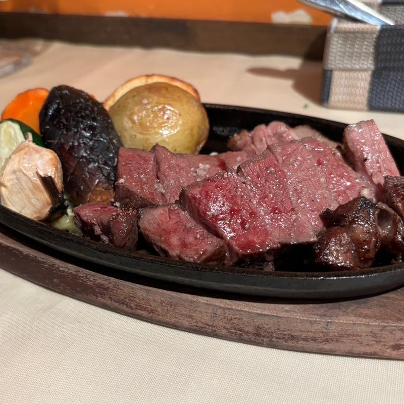 土佐あかうし　うで肉のステーキ(プティ・ヴェール )