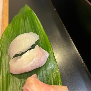 平目とエンガワの握り寿司