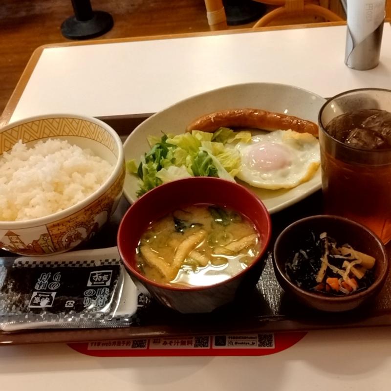 ソーセージエッグ朝食(すき家 幡ヶ谷駅前店)