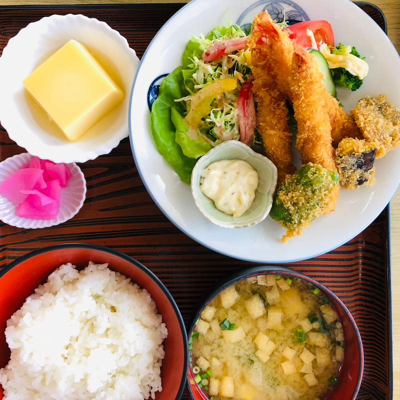 えびフライ定食(浜の茶屋 )