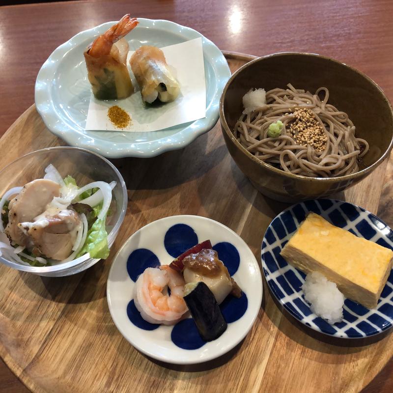 一幸感謝膳（そば・サラダ・煮物・玉子焼き・春巻）(一幸 東越谷店)