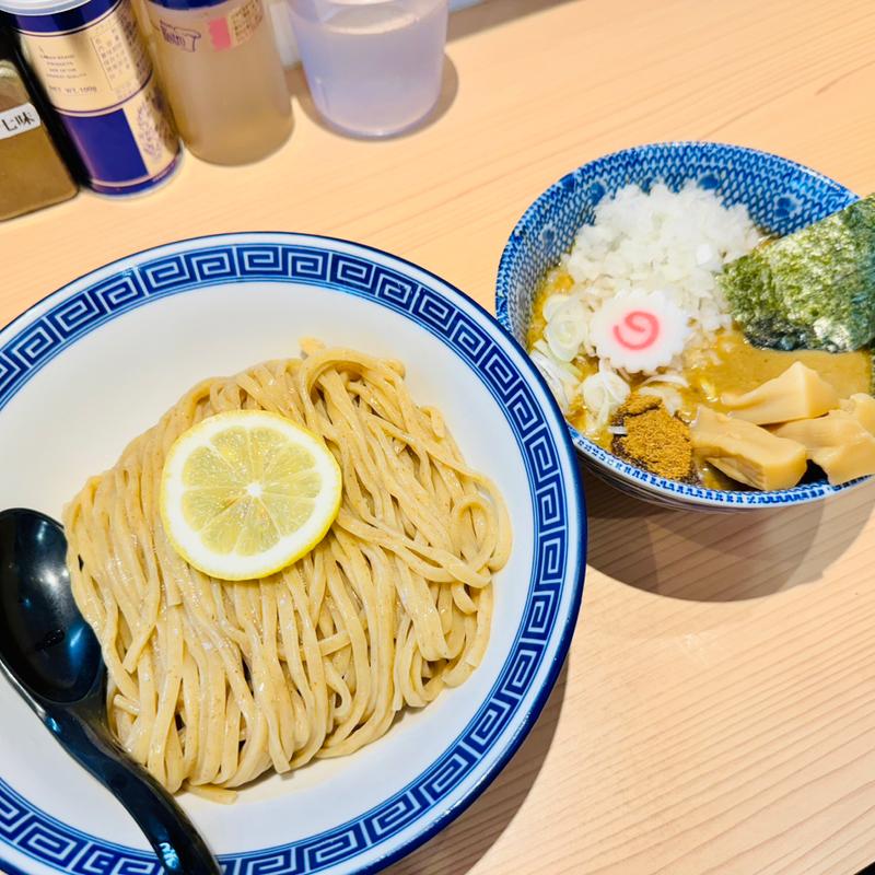 つけ麺＋玉ねぎ＋メンマ(狼煙 浦和店)