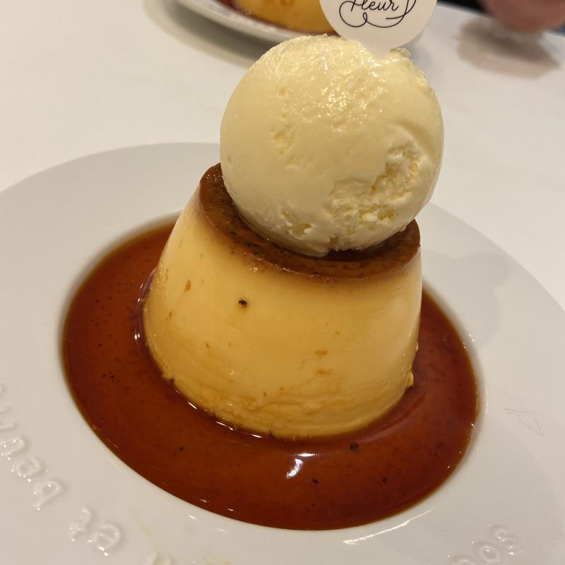 富士山プリン(CAFÉ DE FLEUR カフェ・ドゥ・フルール)