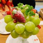 シャインマスカットパフェ(果実園リーベル 渋谷ヒカリエ店)