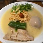 特製濃厚塩らぁ麺(らぁ麺 善治 新橋店)